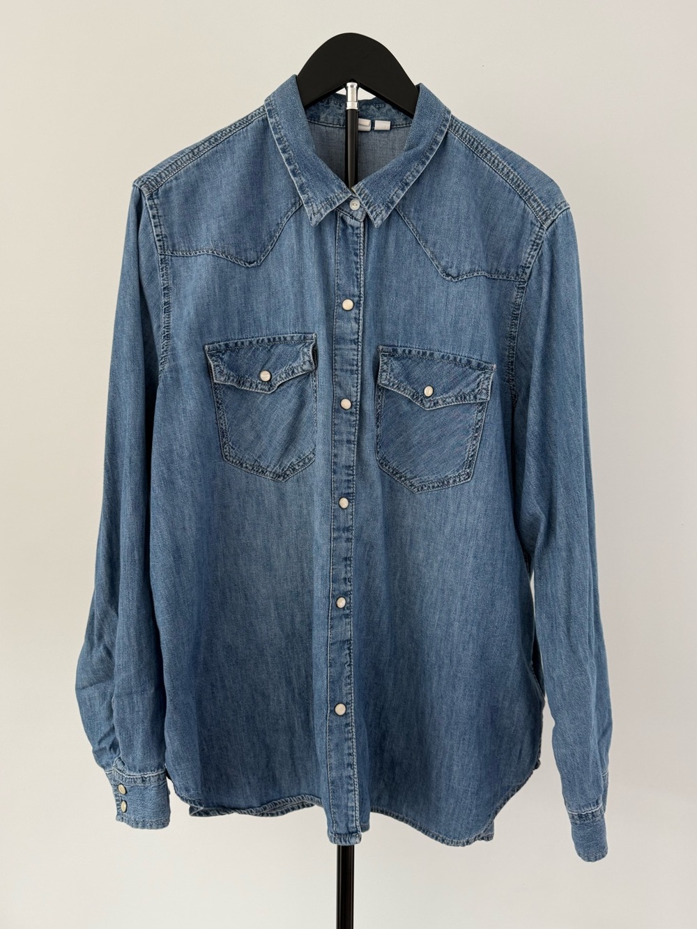 Gap Women’s Western Denim Shirt Pearl Buttons